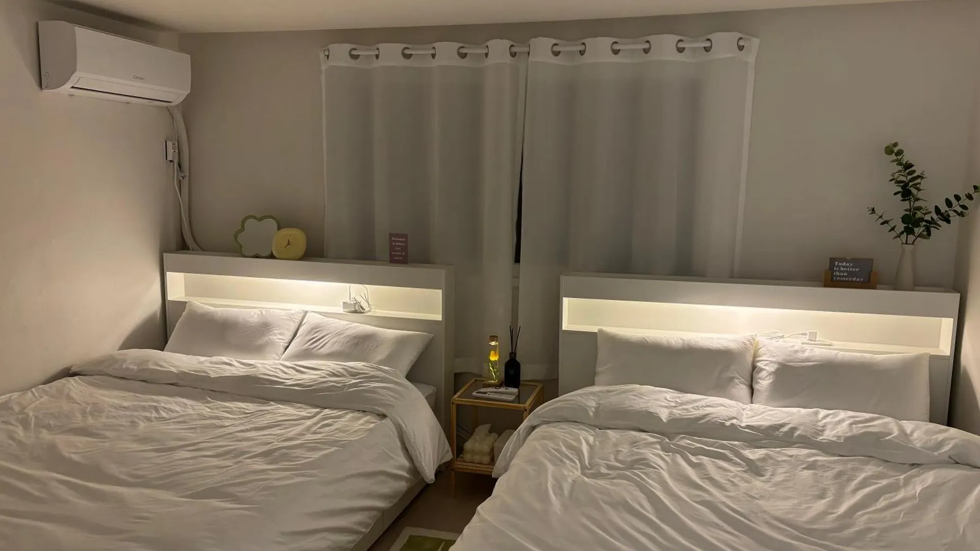 Leeleemate 2 Rooms, 2 Beds, For 4 People, 5 Minutes From Mangwon Station Seoel